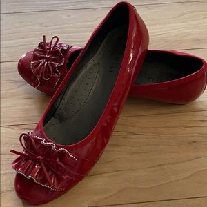 Patent leather; comfortable